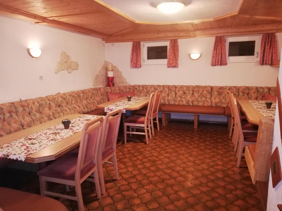 Pension Schoepf Arzl im Pitztal Exterior photo